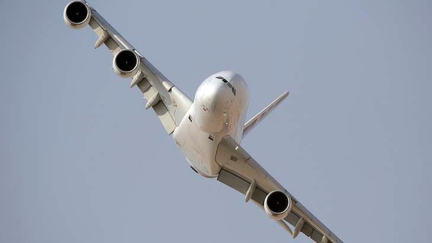 art-Airbus-A380-Generic-20-3--620x349
