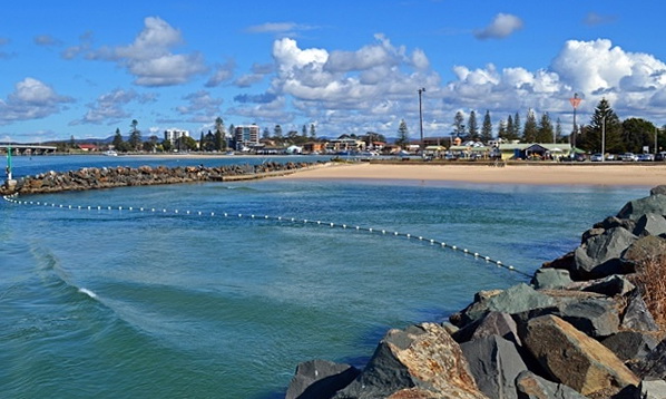 Tuncurry untilted