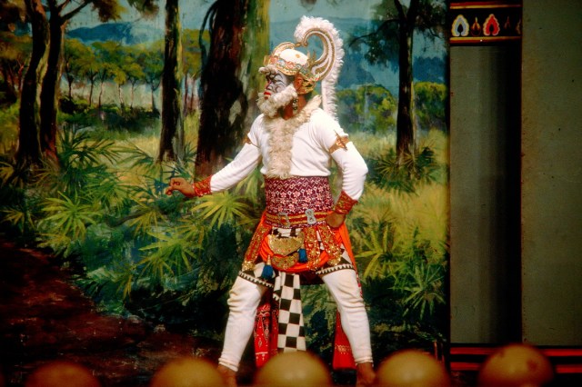 Solo dance theatre 245