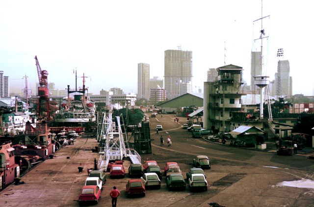 Sing wharf dawn 8.4.74