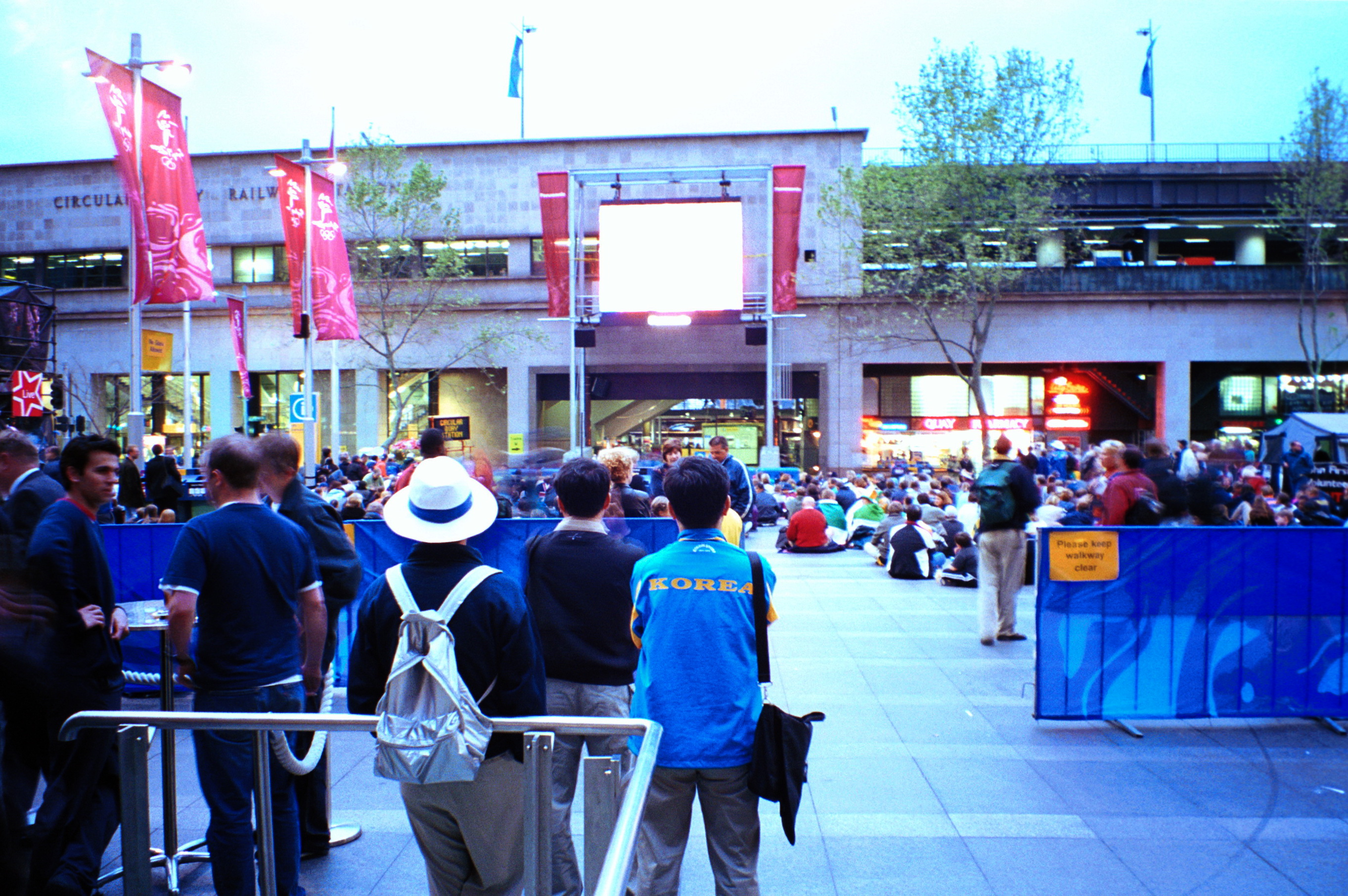 022 Circ quay big scrn