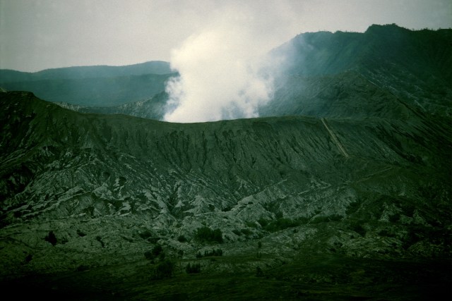 Bromo crater + steps 55